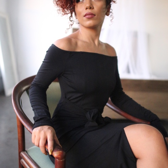 Black Dress - Picture 3 of 7